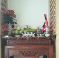Bàn thờ gia tiên nhà Chị Hà - Mai Động - Hà Nội