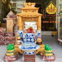 Ban thần tài mái chùa 41