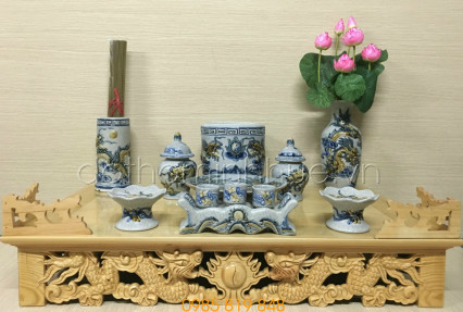 Ban thờ treo 81 - Men rạn