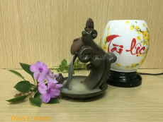 Nụ trầm thác khói